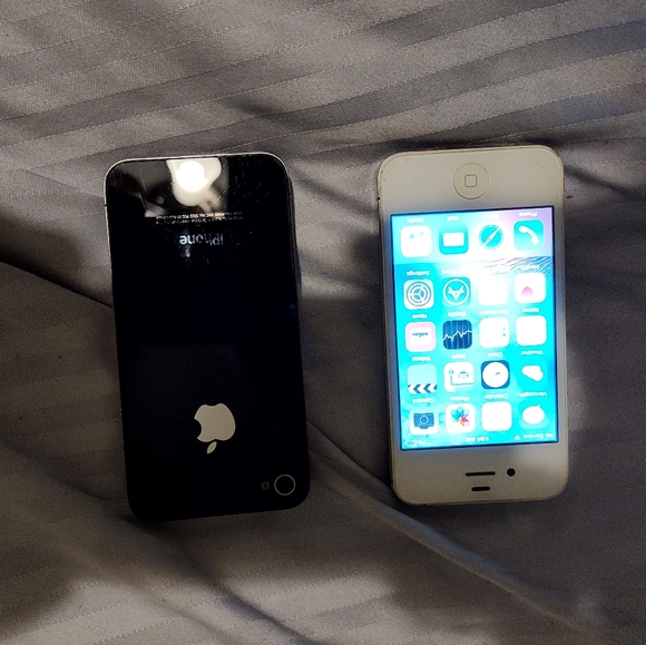 Iphones 4s Great Condition, Works Great - Picture 1 of 16
